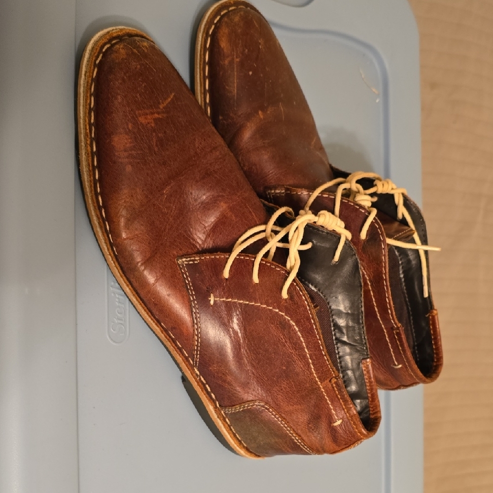 Steve Madden Brown Leather Chukka Boots